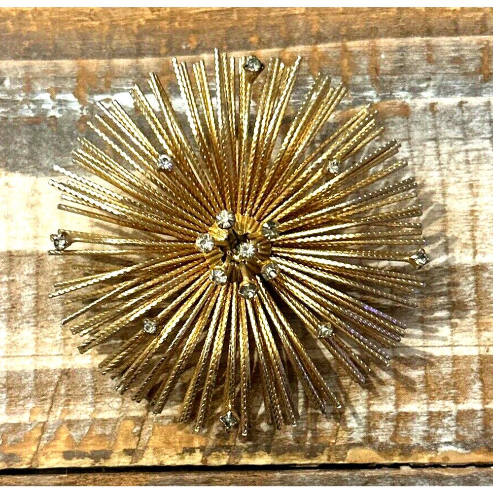 Vintage Warner Gold Tone Starburst Sea Urchin Brooch Pin Clear Rhinestones